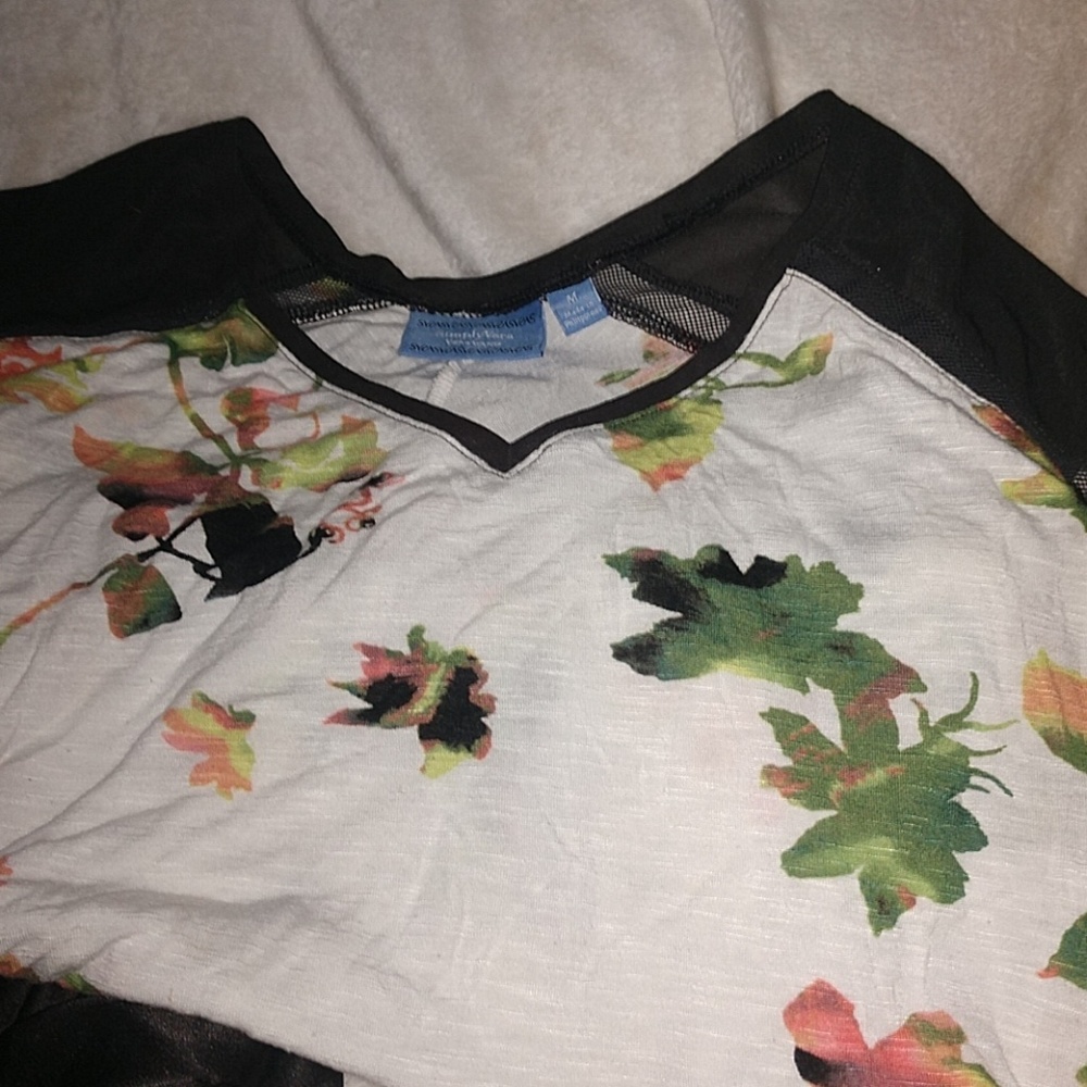 Simply Vera top